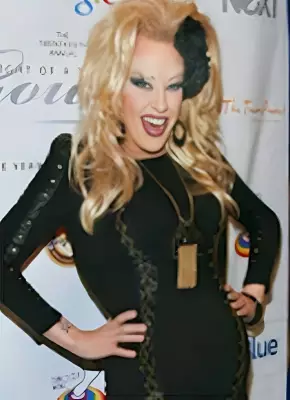 Chi Chi LaRue